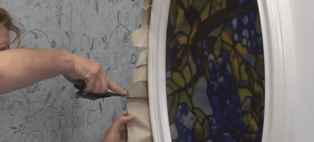 Installing Wallpaper Around a Curve